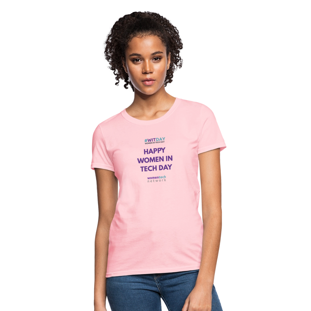 Women's Relaxed Fit T-Shirt - pink